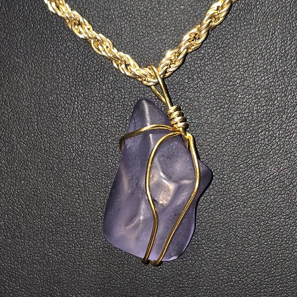Purple Tone Resin Wired Pendant On Gold Tone Rope Chain Imagine Tag Lot 8